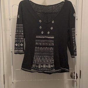 🌼 3 for $15 🌼 Poof Shirt